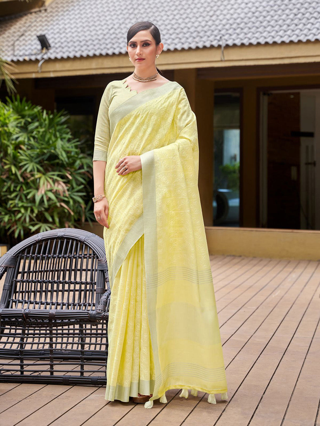 Mitera Yellow & White Floral Embroidered Zari Pure Linen Banarasi Saree - Distacart