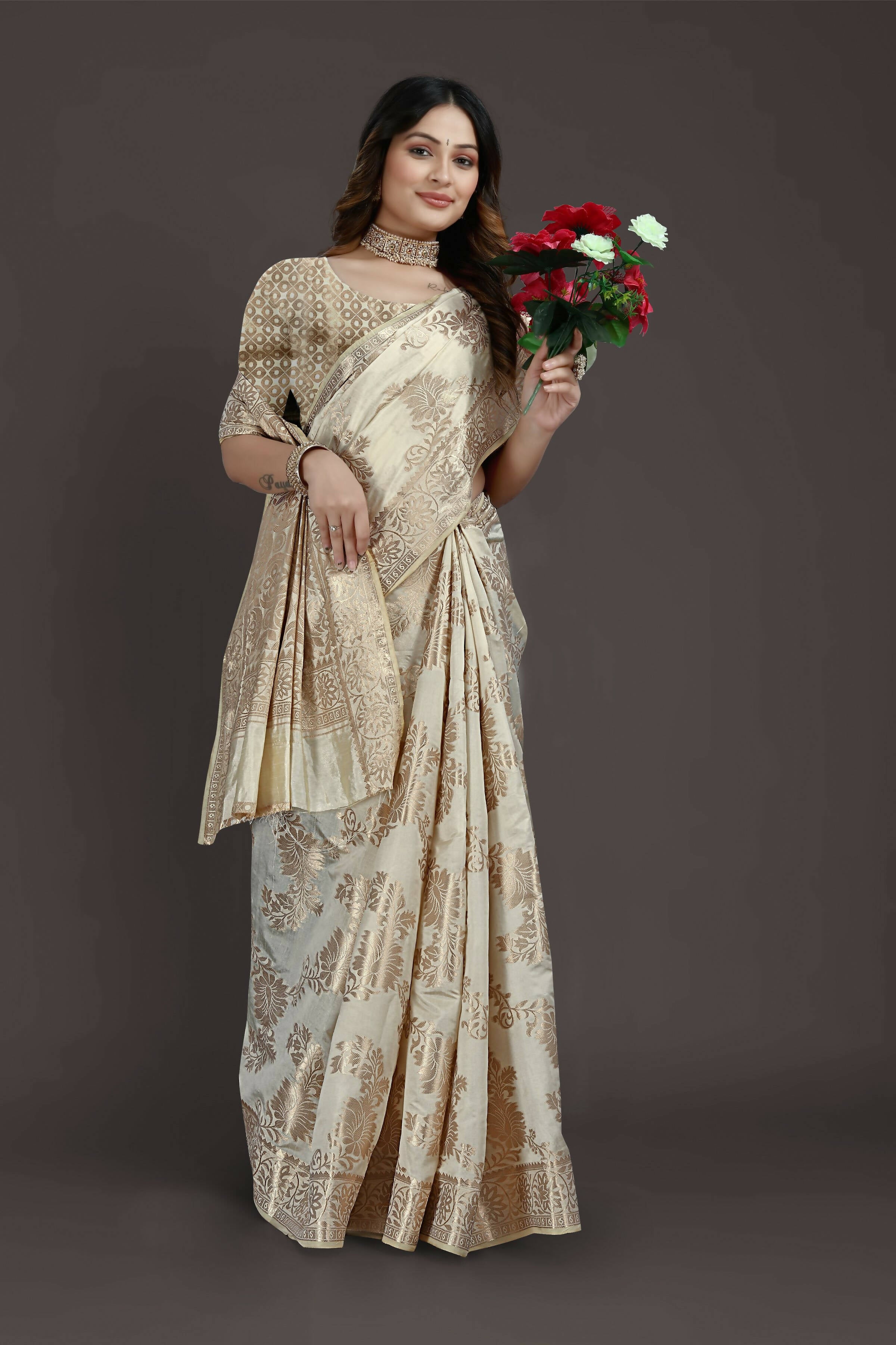 Off White Pure Raw Silk Zari Woven Saree with Unstitched Blouse Piece - Alisha - Distacart