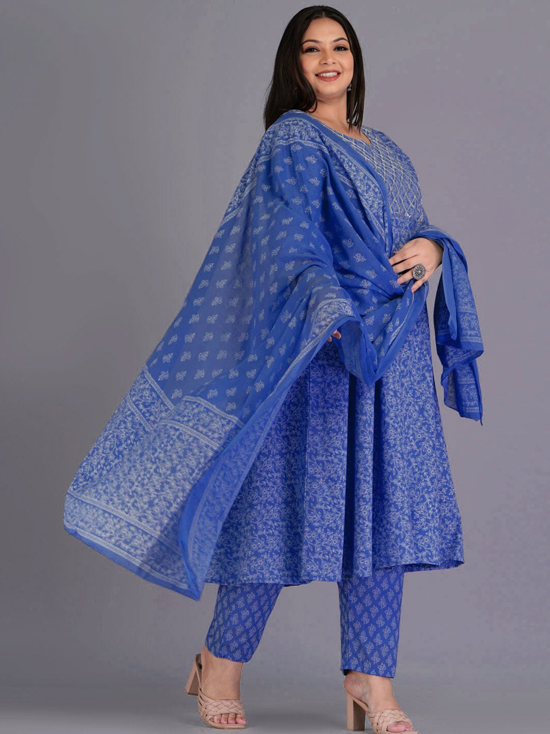 Kalini Ethnic Motifs Printed Gotta Patti Pure Cotton Kurta with Trousers & Dupatta - Distacart