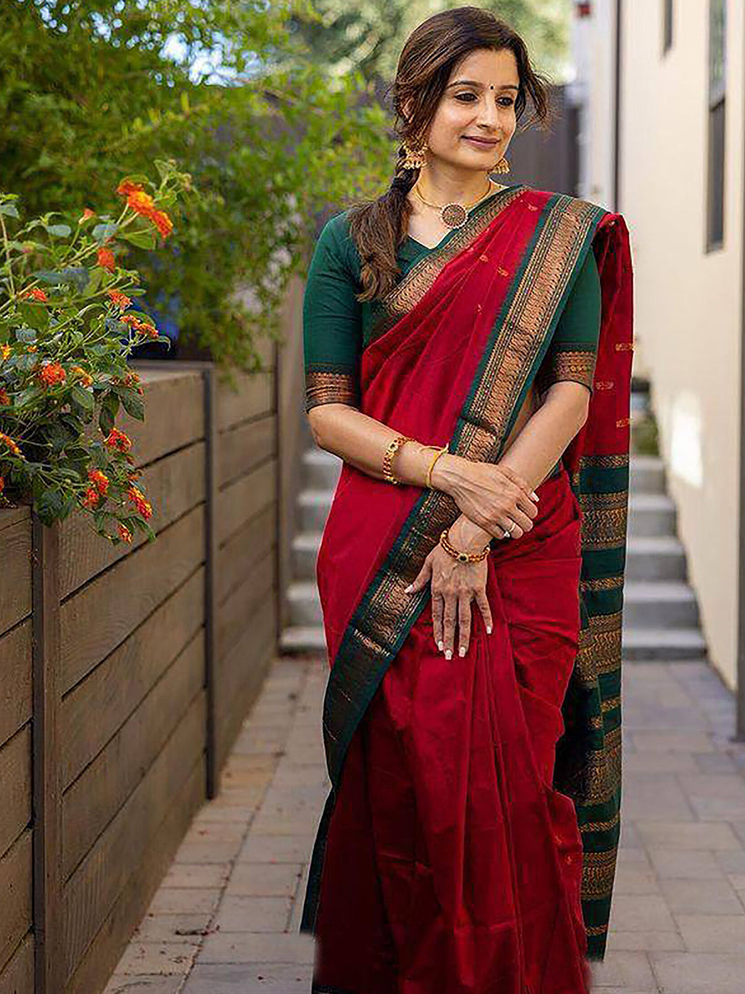 Kalini Red & Green Woven Design Zari Kanjeevaram Saree - Distacart
