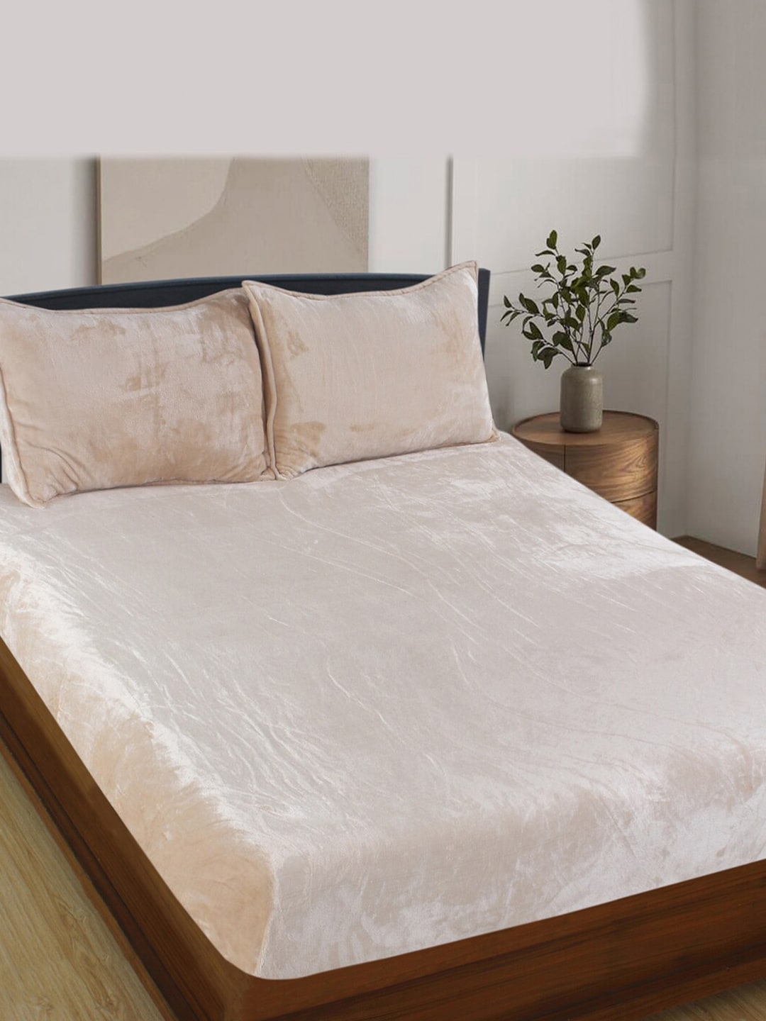 Nendle Beige Woollen 400 TC King Bedsheet with 2 Pillow Covers - Distacart