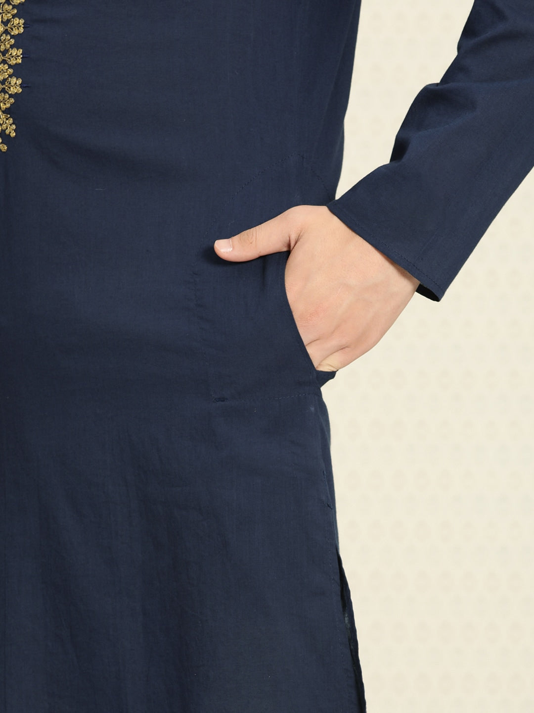 House of Pataudi Men Pure Cotton Yoke Design Jashn Kurta - Distacart