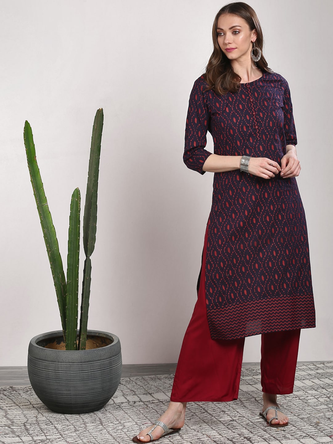 Sangria Women Blue Geometric Printed Straight Kurta - Distacart