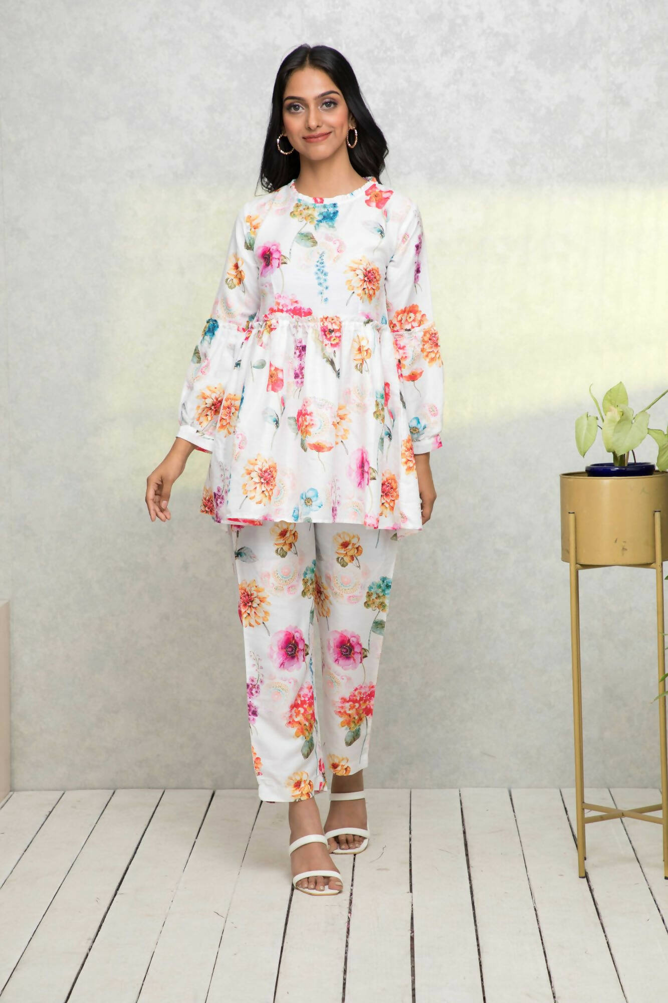 Myshka Women White Printed Romantic Florals Co-Ords - Distacart
