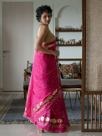 Thumbnail for Suta Pink Floral Cotton Blend Saree - Distacart