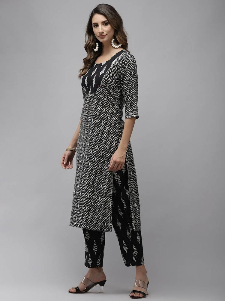 Yufta Women Black & Off-White Ethnic Motifs Printed Thread Work Cotton Kurta Set & Dupatta