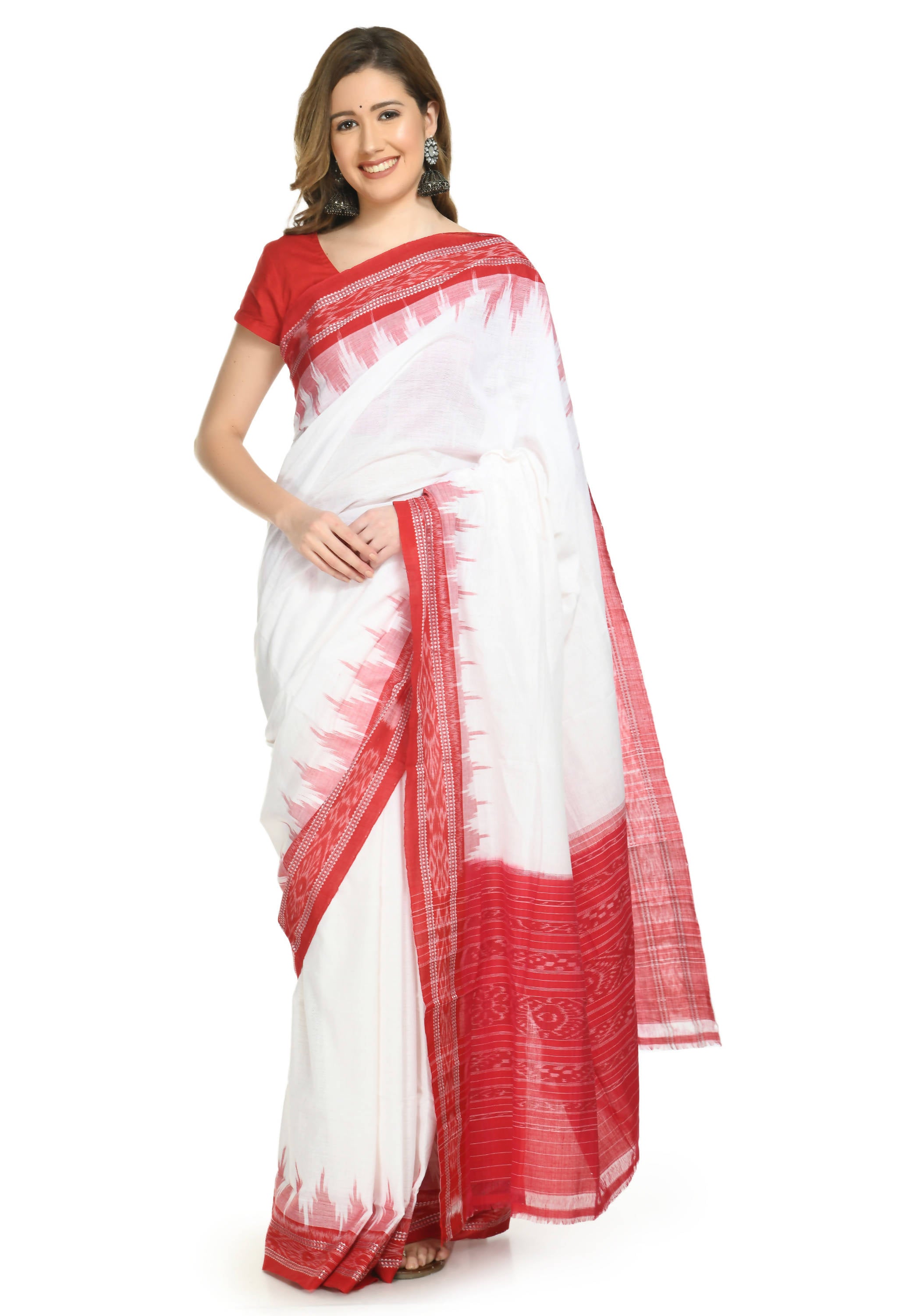 Vamika Sambalpuri Ikat Cotton Plane Kumbha White & Red Saree - Distacart