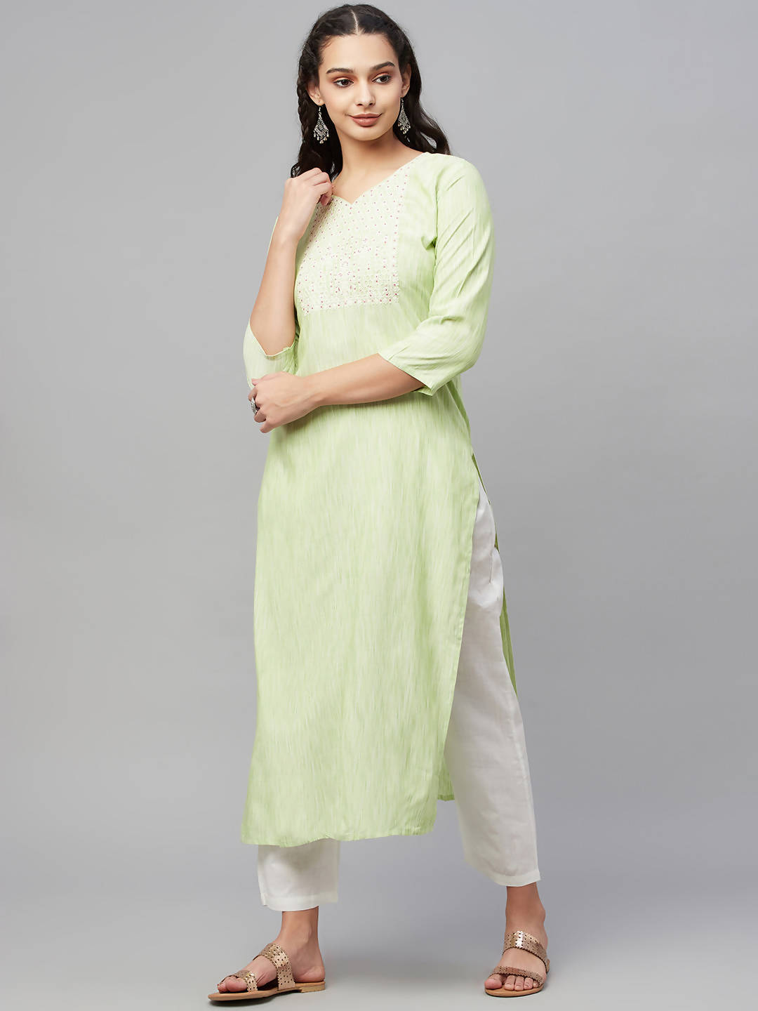 Myshka Green Embroidered 3/4 Sleeve V Neck Kurta Pant Dupatta Set - Distacart