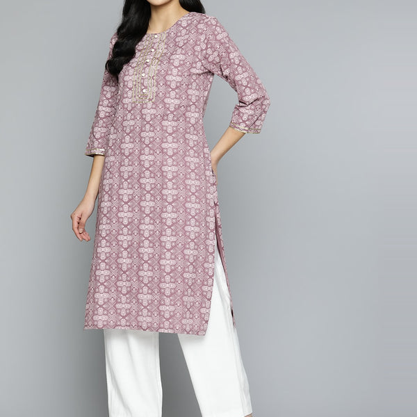 HERE&NOW Women Geometric Printed Gotta Patti Pastels Kurta - Distacart