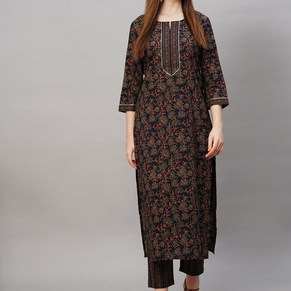 Kalini Floral Printed Regular Kurta With Trousers - Distacart