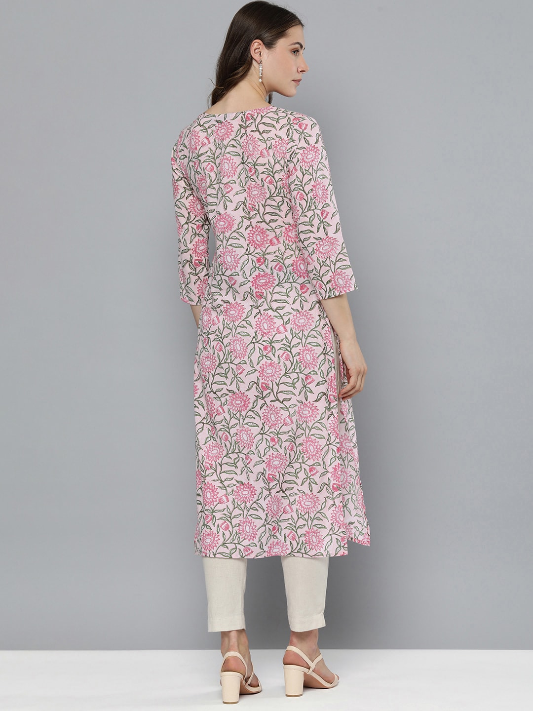 HERE&NOW Floral Printed Floral Kurta - Distacart