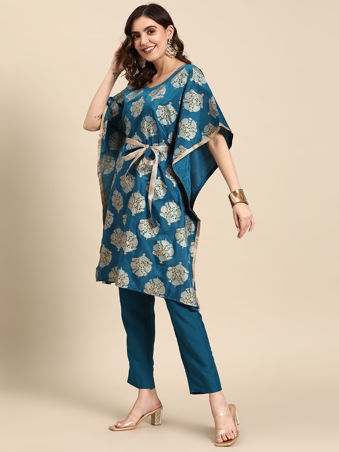 Sangria Ethnic Motifs Printed Gotta Patti Kurta with Trousers - Distacart