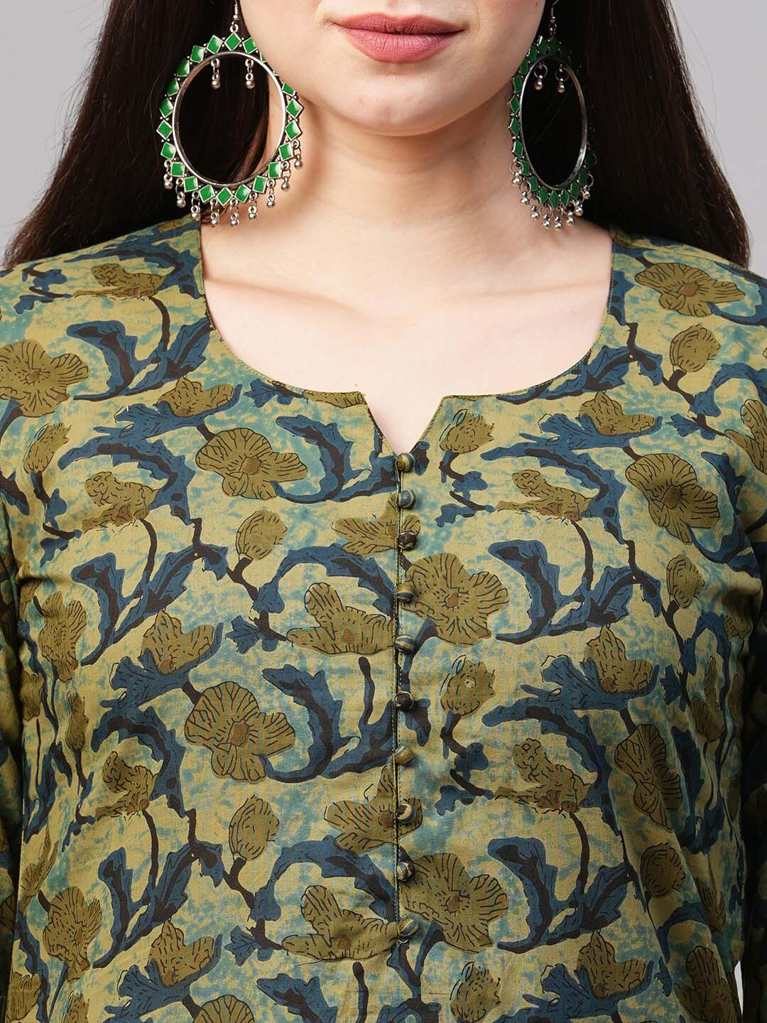 Kalini Paisley Printed Notched Neck Kurta With Trousers - Distacart