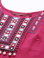 Thumbnail for Sangria Geometric Yoke Design Thread Work Kurta - Distacart