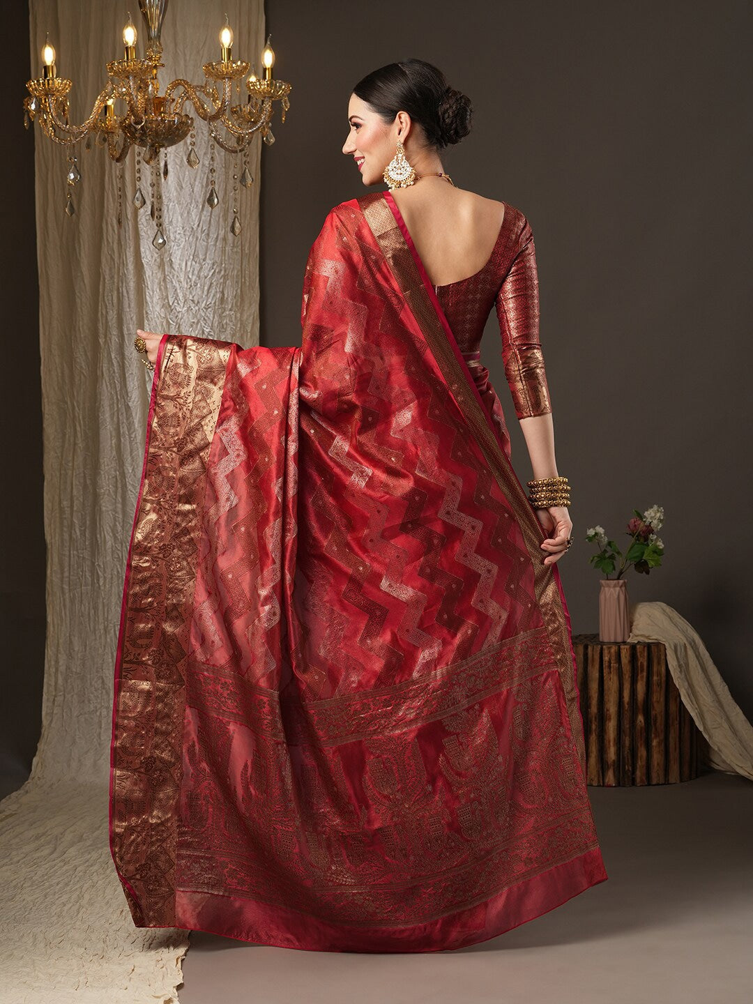 Saree Mall Pink & Gold-Toned Woven Design Zari Silk Blend Bagru Sarees - Distacart