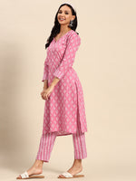 Thumbnail for Sangria Women Floral Printed Regular Pure Cotton Kurta with Trousers - Distacart