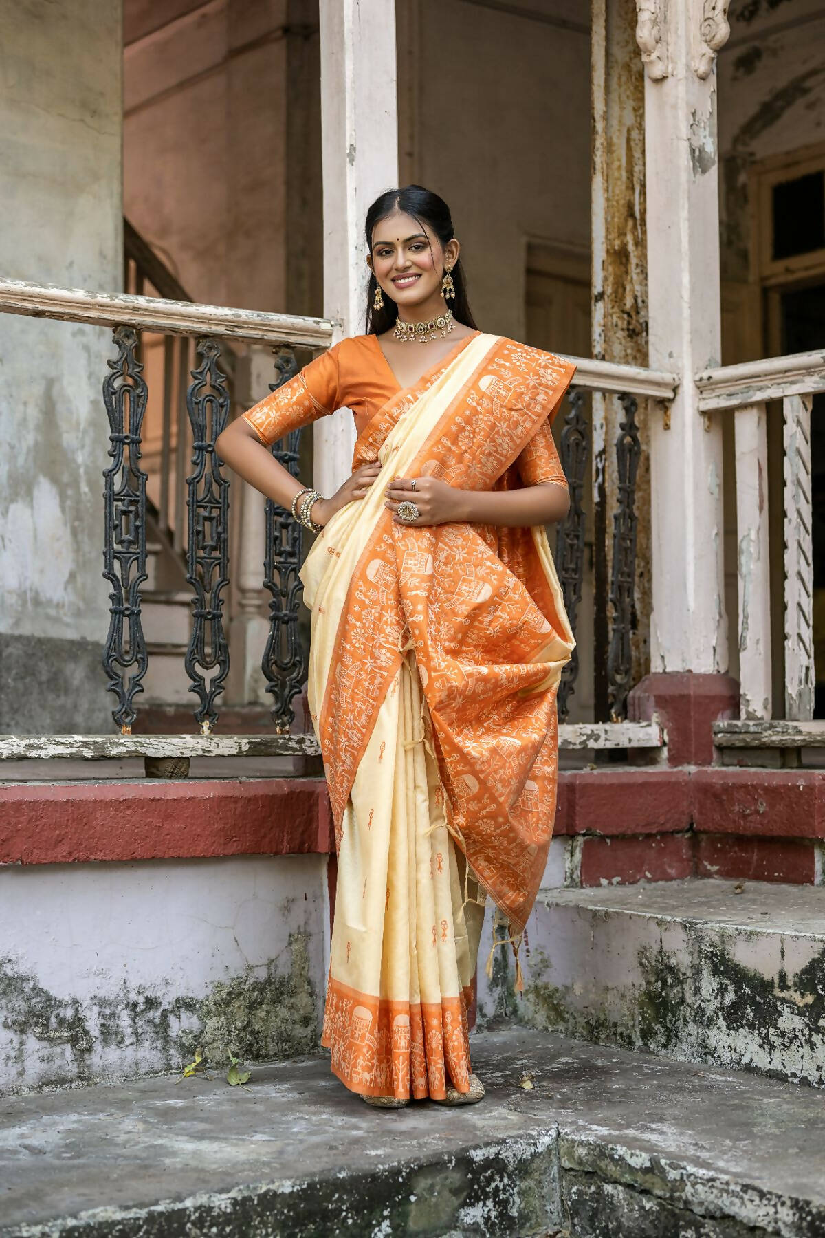Vishnu Weaves Women's Orange Handloom Raw Silk Woven Saree with Blouse - Distacart