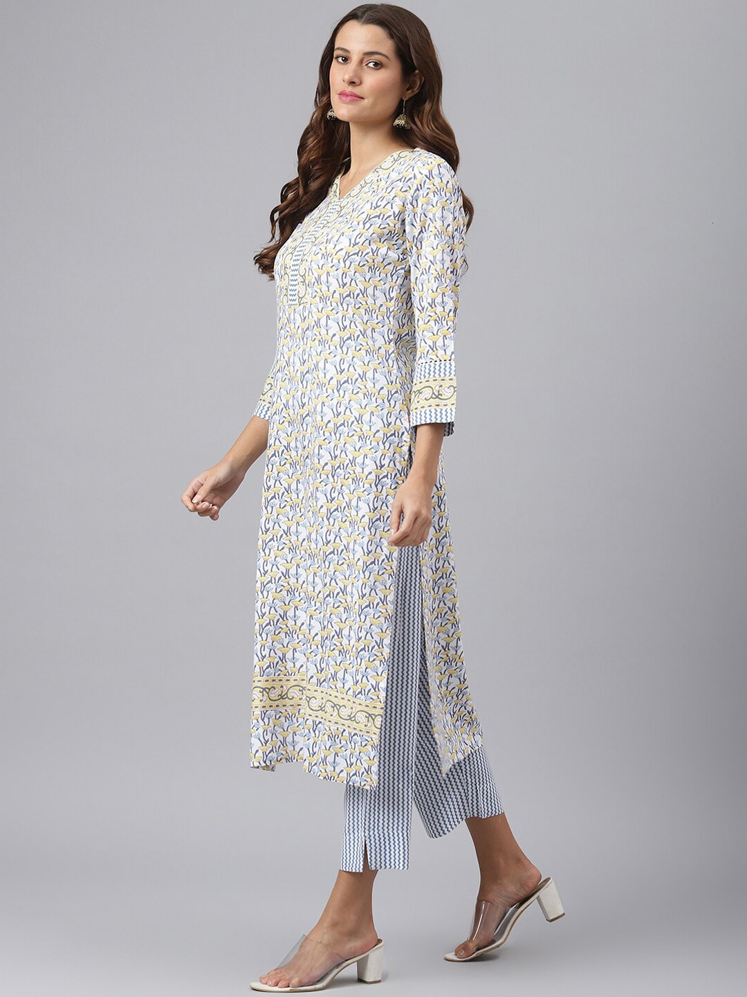 Kalini Women Floral Printed Kurta with Trousers & Dupatta - Distacart