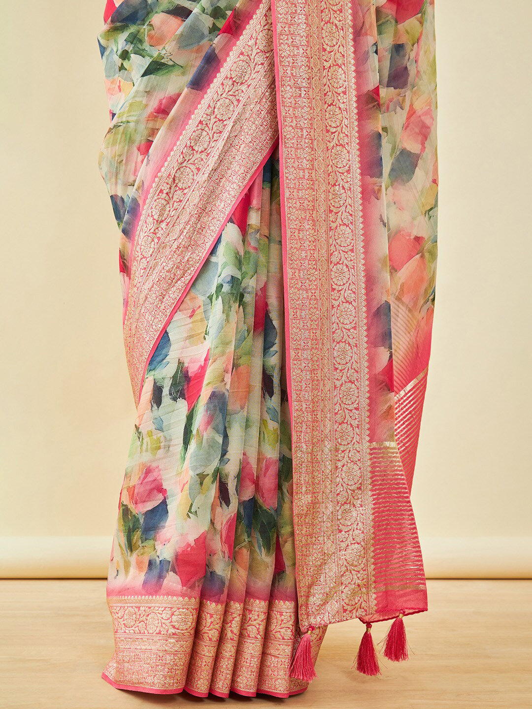 Soch Floral Zari Organza Saree - Distacart
