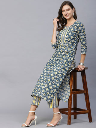 Kalini Ethnic Motifs Printed Regular Kurta with Trousers - Distacart