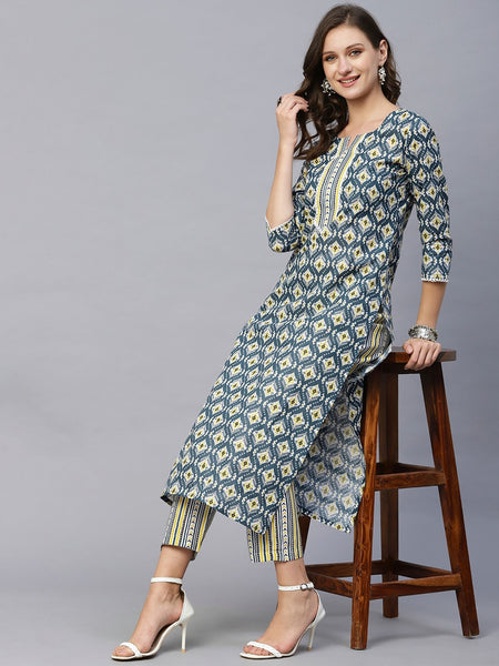 Kalini Ethnic Motifs Printed Regular Kurta with Trousers - Distacart