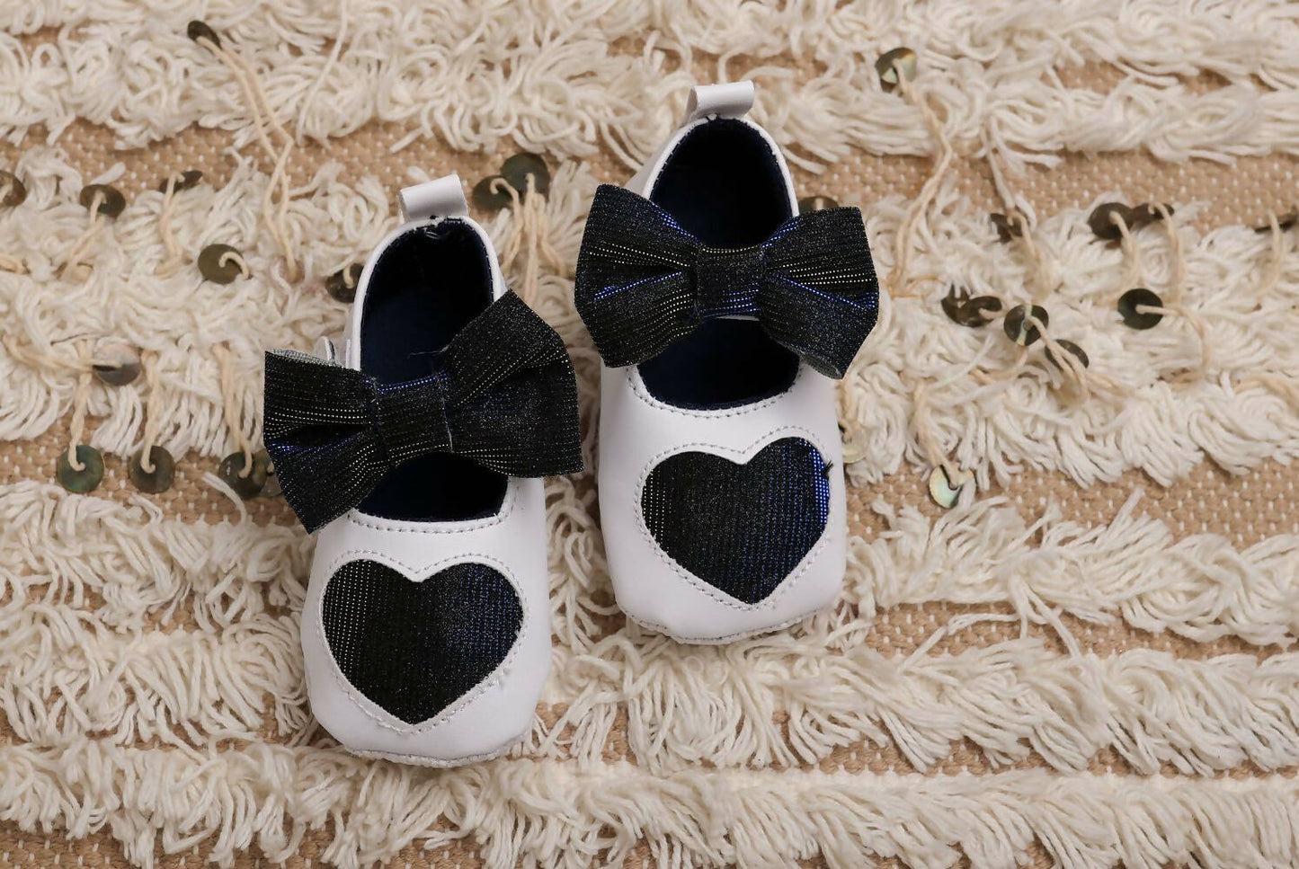Tiny Bugs Girls Heart Bow Detailing Booties - White & Black - Distacart