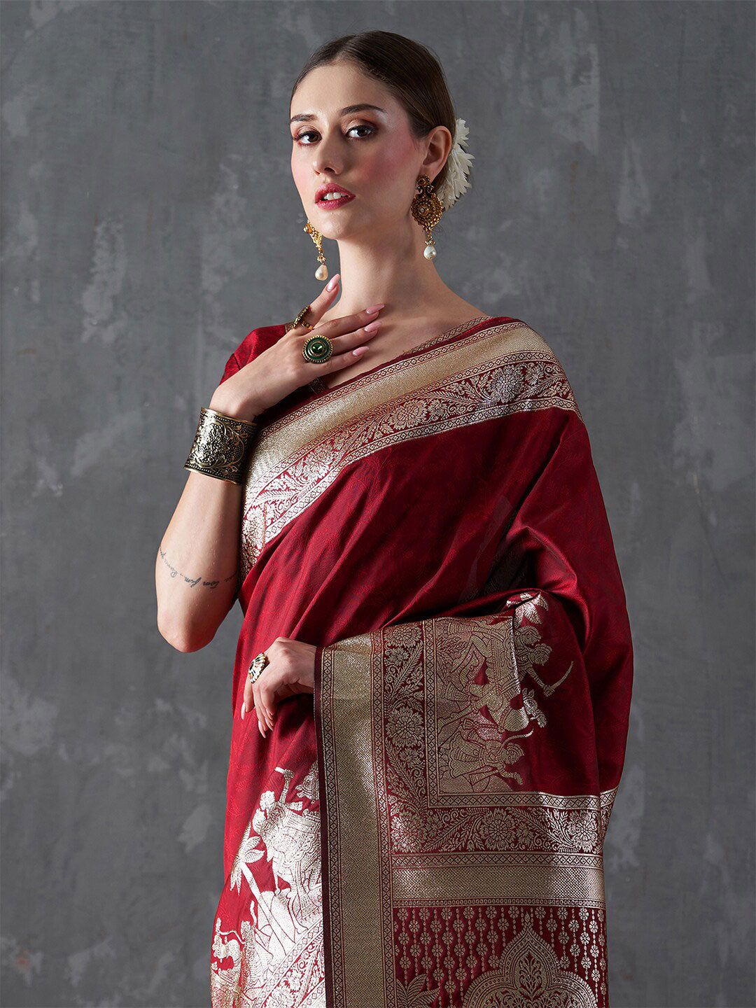 Mitera Ethnic Motifs Zari Silk Blend Kanjeevaram Saree - Distacart