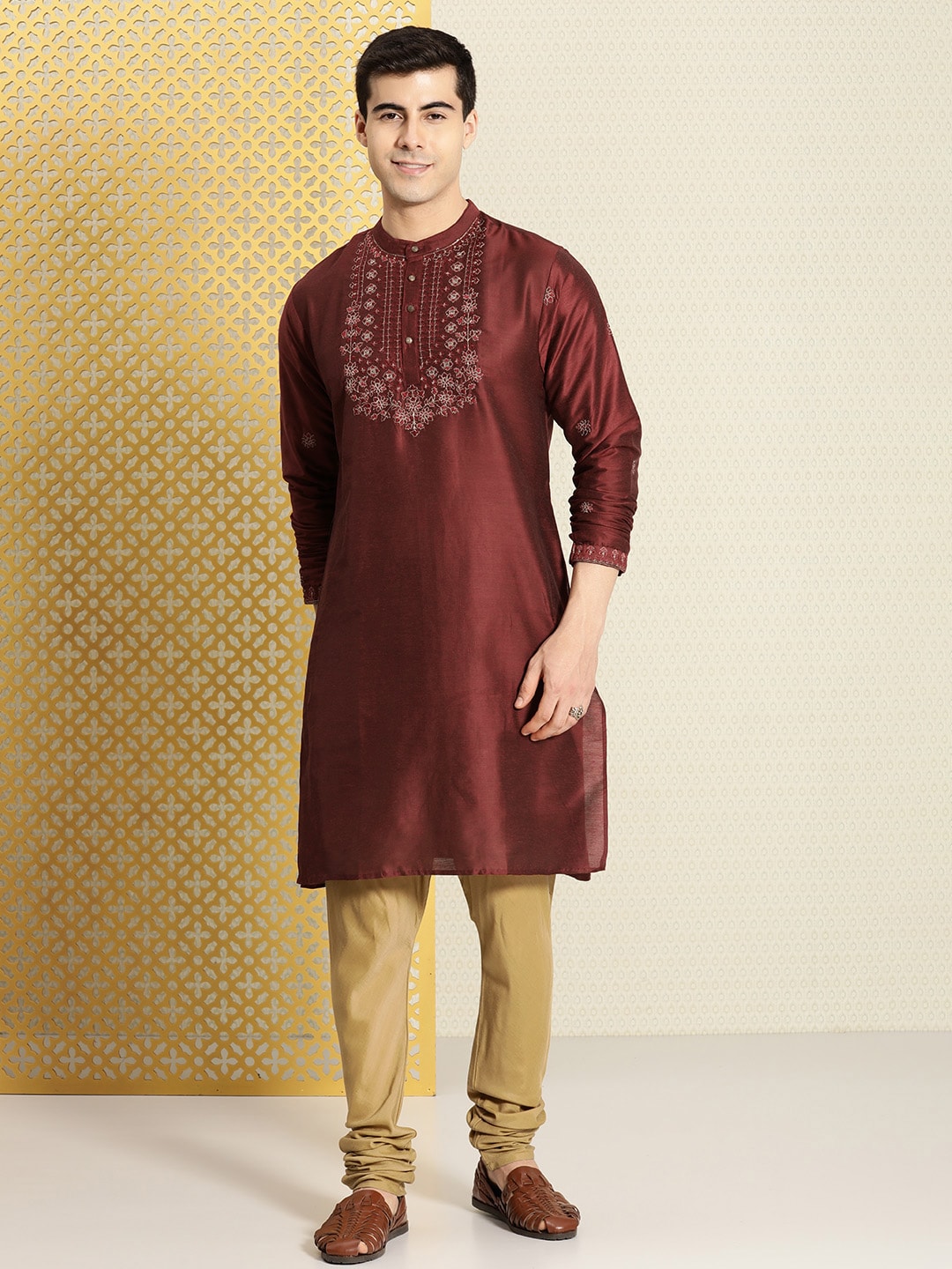 House of Pataudi Men Maroon Floral Yoke Design Jashn Kurta - Distacart
