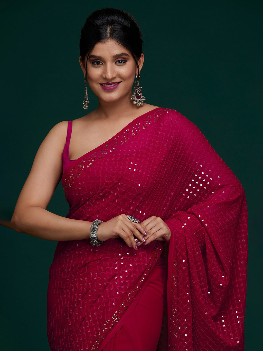 Koskii Red Embellished Sequinned Saree - Distacart