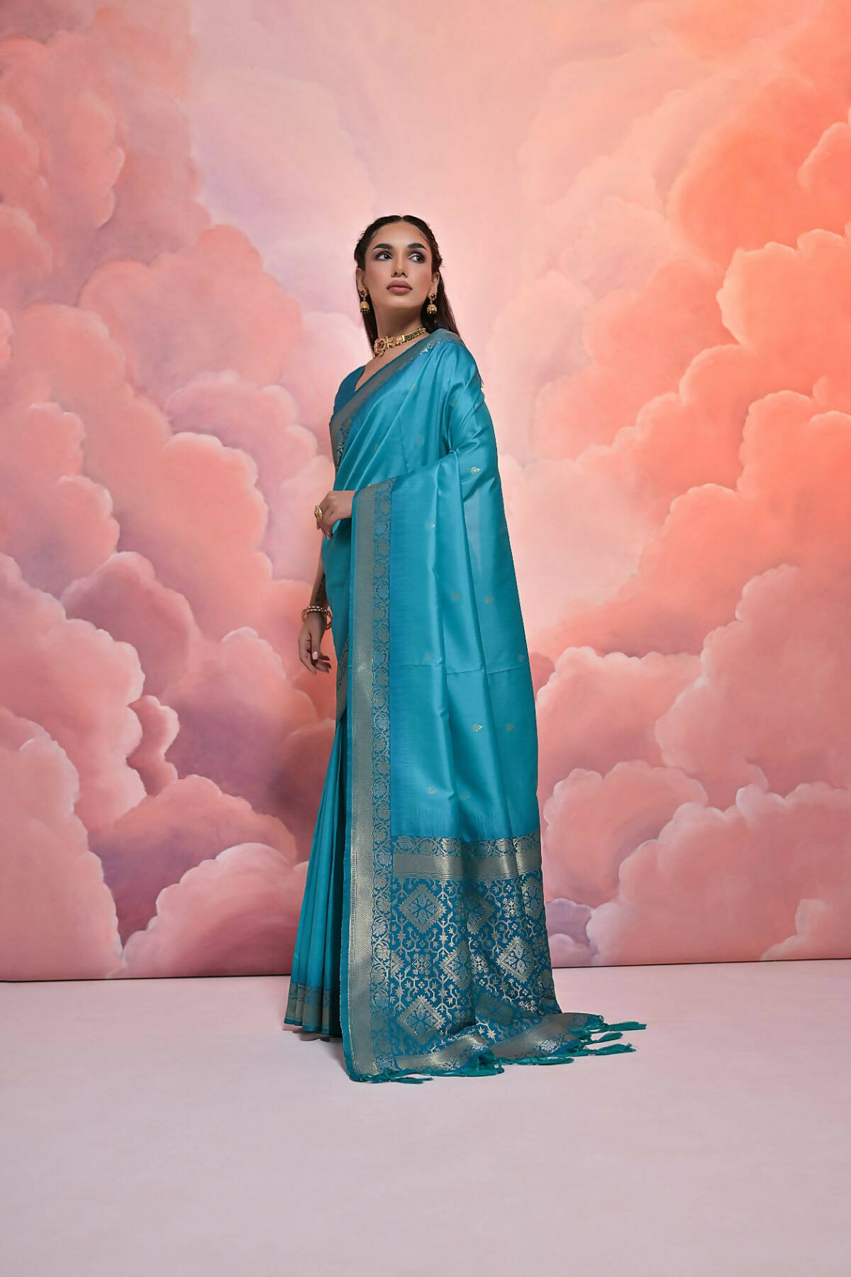 Vishnu Weaves Women's Firozi Soft Silk Zari Woven Saree with Blouse - Distacart