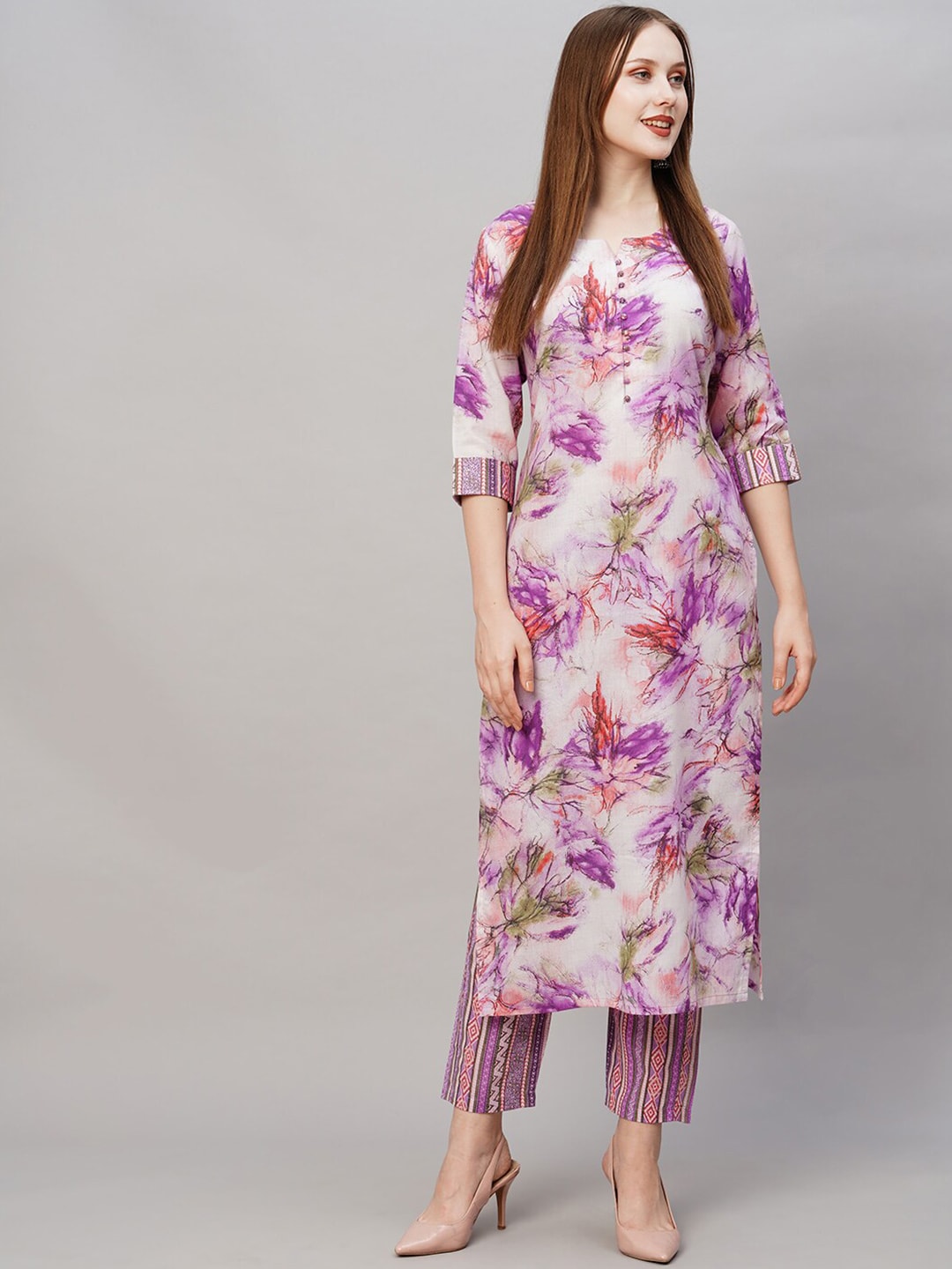 Kalini Floral Printed Regular Kurta With Trousers - Distacart