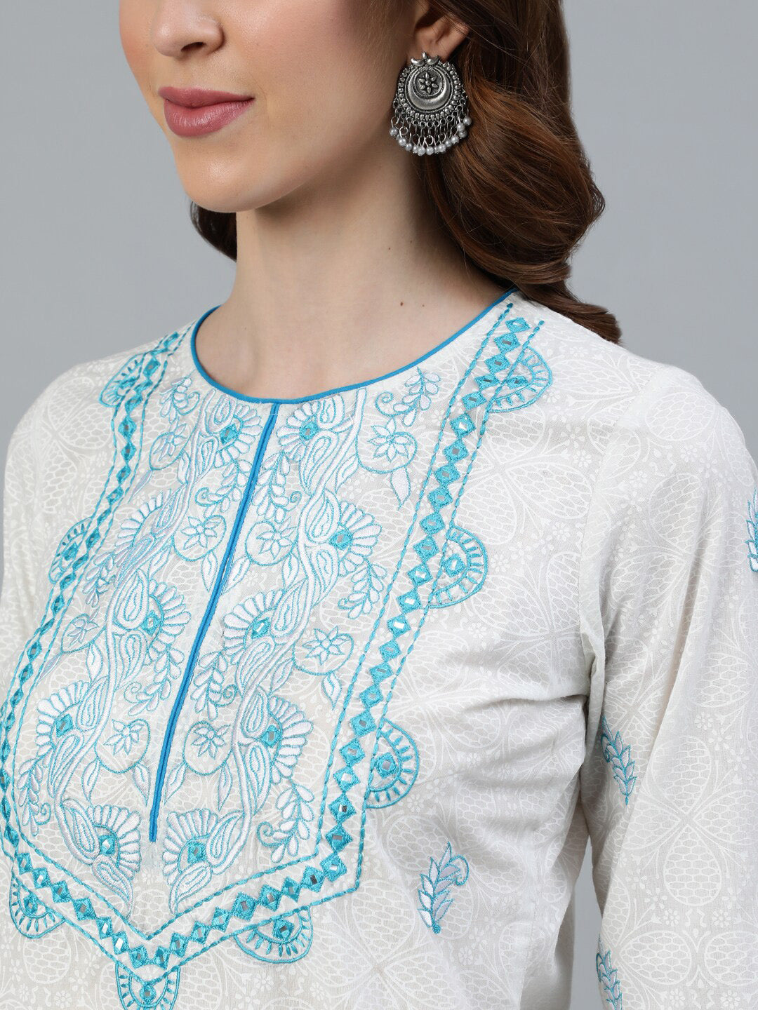 Jaipur Kurti Women White & Blue Embroidered Pure Cotton Kurta with Trousers & Dupatta - Distacart