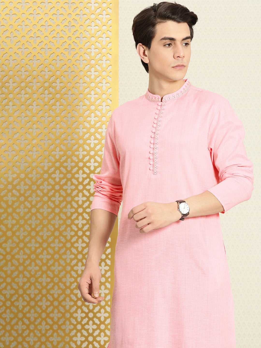 House of Pataudi Men Solid Thread Work Jashn Kurta - Distacart