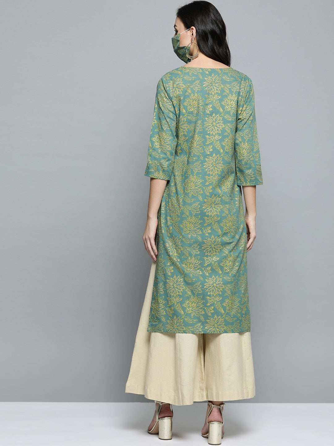 HERE&NOW Women Green & Golden Printed Straight Kurta - Distacart