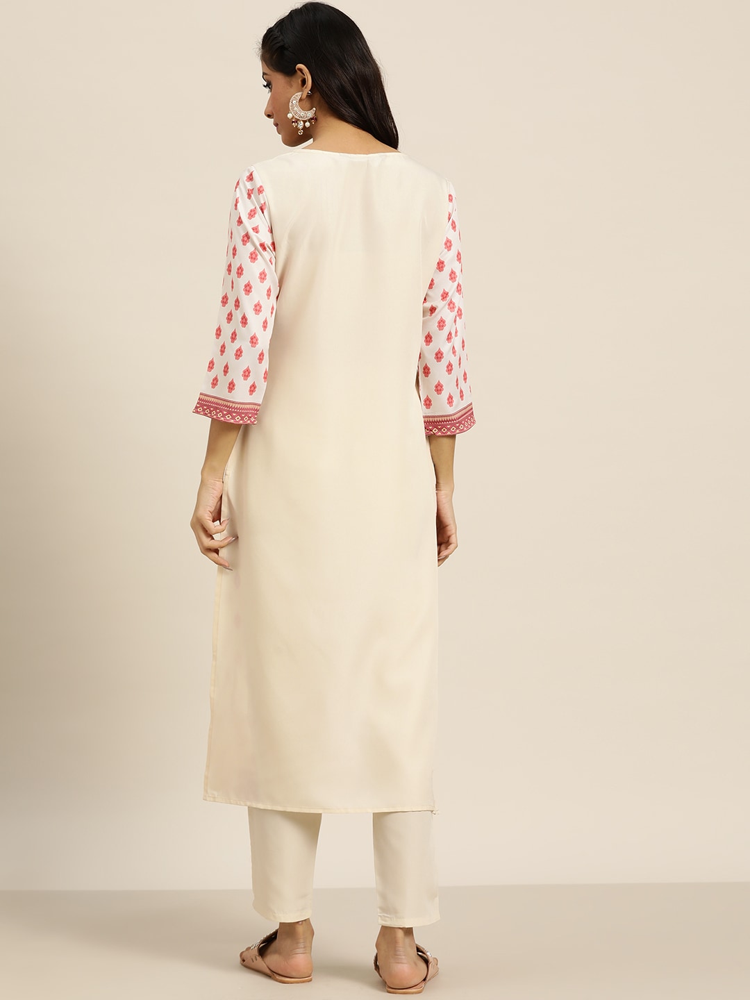 Sangria Women White & Maroon Paisley Printed Kurta with Trousers - Distacart