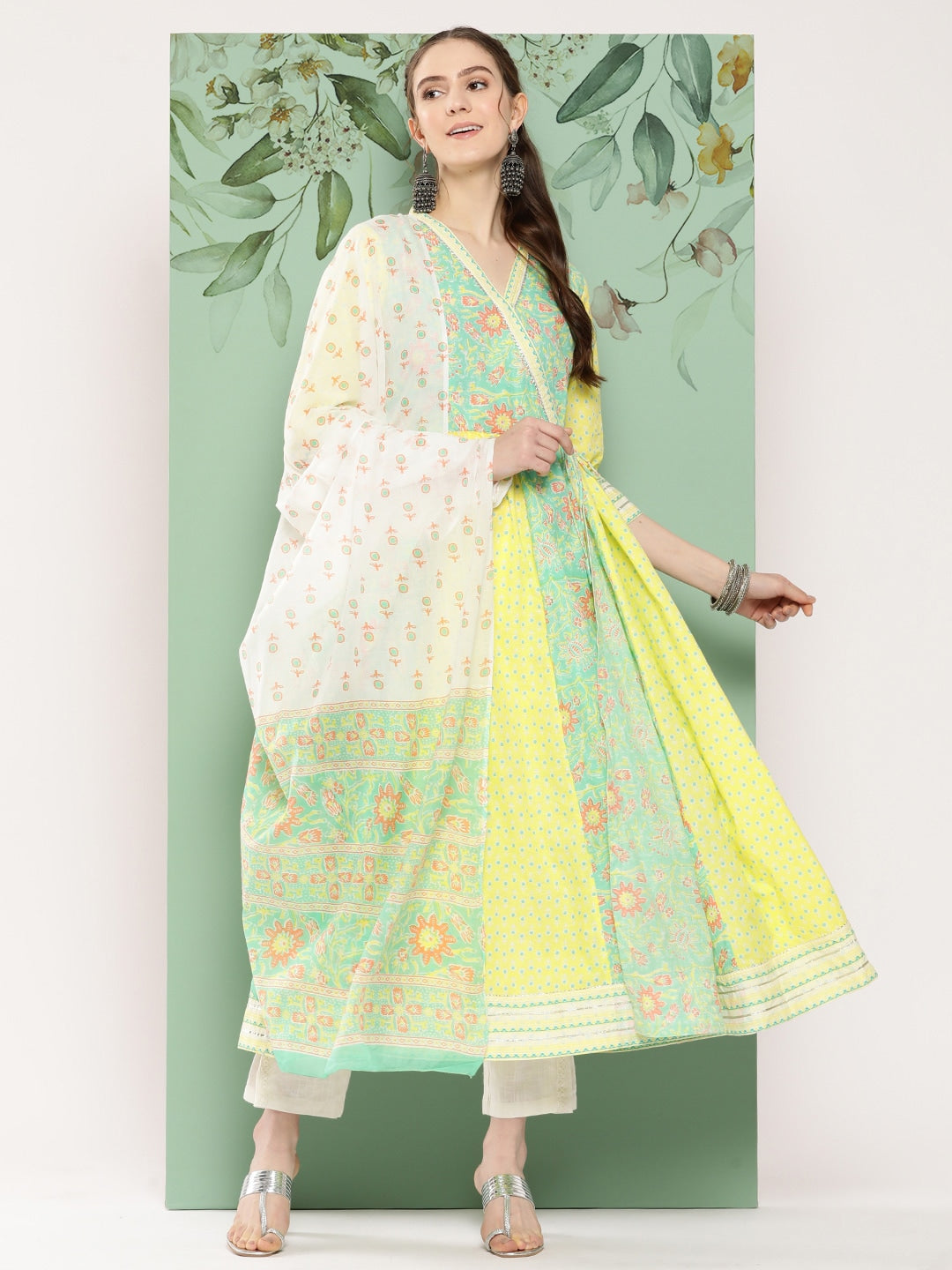 Kalini Floral Printed Floral Kurta with Dupatta - Distacart