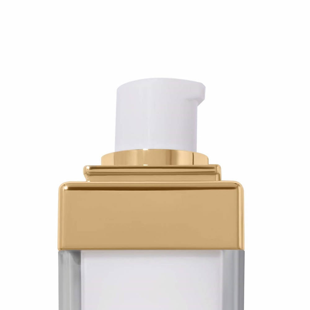 Myglamm Iridescent Brightening Essence