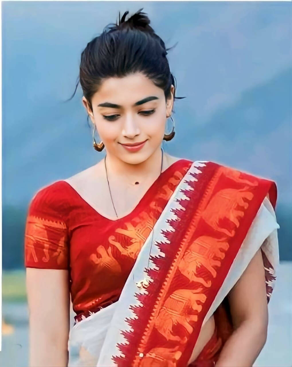 DEIANA'S Beautiful Golden Jari with New Design Soft Lichi Silk Saree - White - Distacart