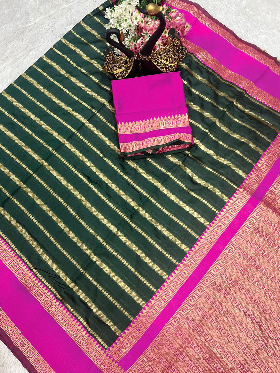 Mitera Striped Woven Design Zari Detail Saree - Distacart