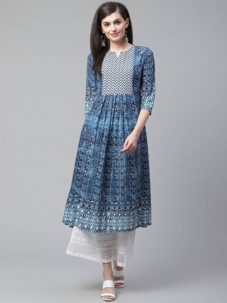 Vamika Blue Cotton Printed Party/Casual Wear Kurti