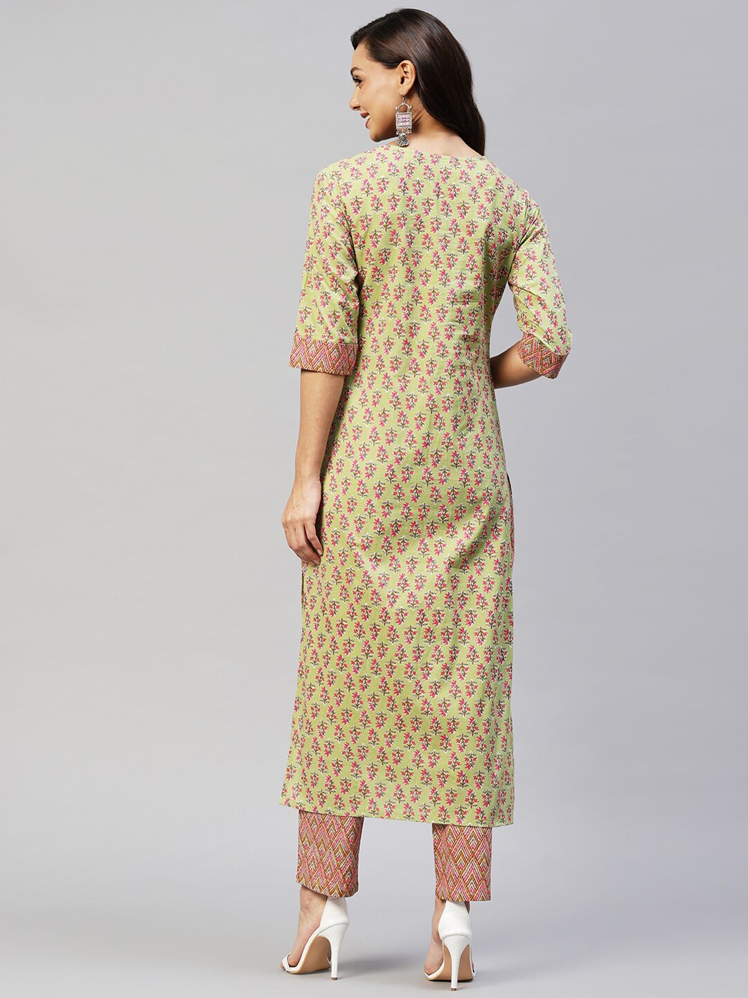Kalini Women Green Floral Printed Kurta with Trousers - Distacart