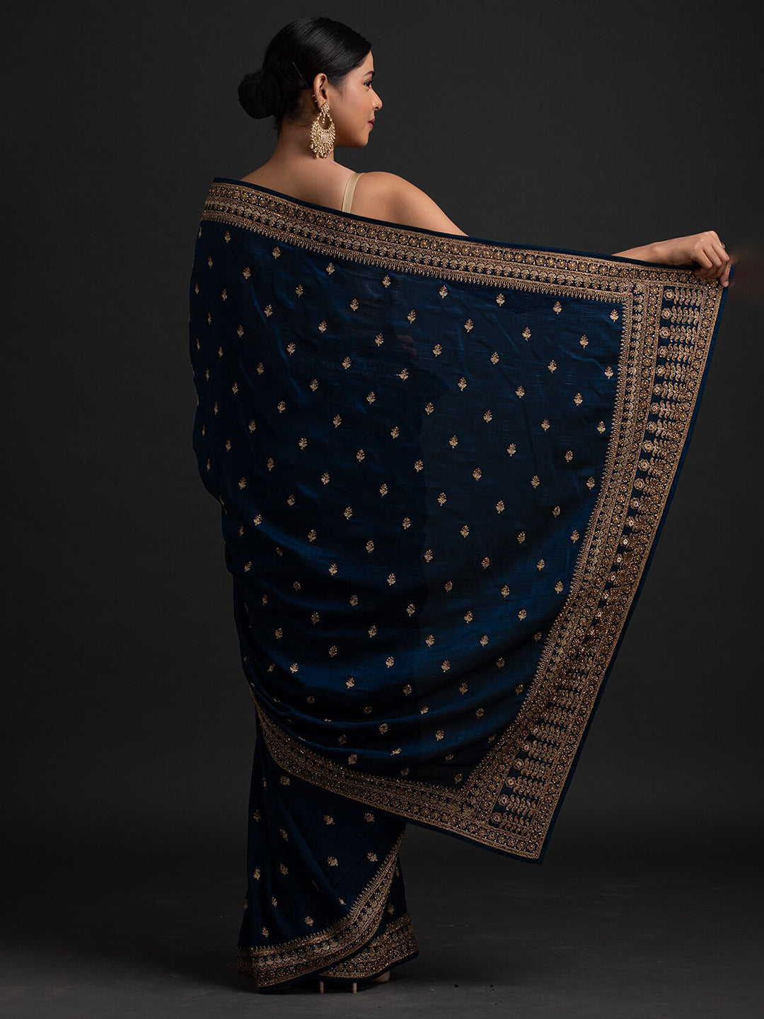 Koskii Blue & Gold-Toned Embellished Embroidered Art Silk Saree - Distacart