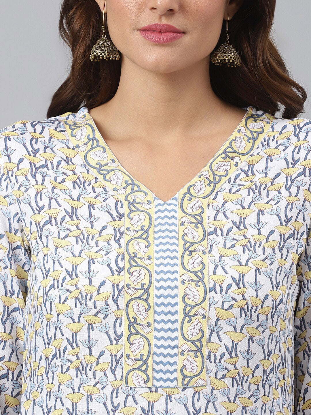 Kalini Women Floral Printed Kurta with Trousers & Dupatta - Distacart