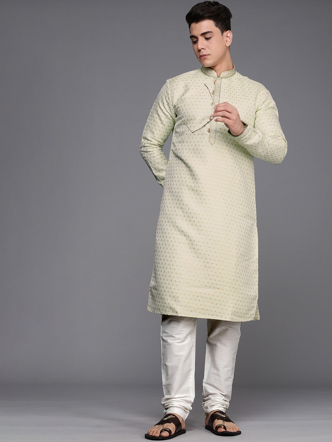 Manyavar Men Green Jacquard Woven Design Kurta with Pyjamas - Distacart