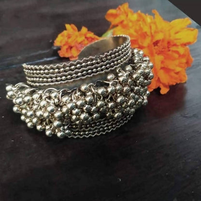 Mominos Fashion Oxidised Silver Plated Openable Bracelet 