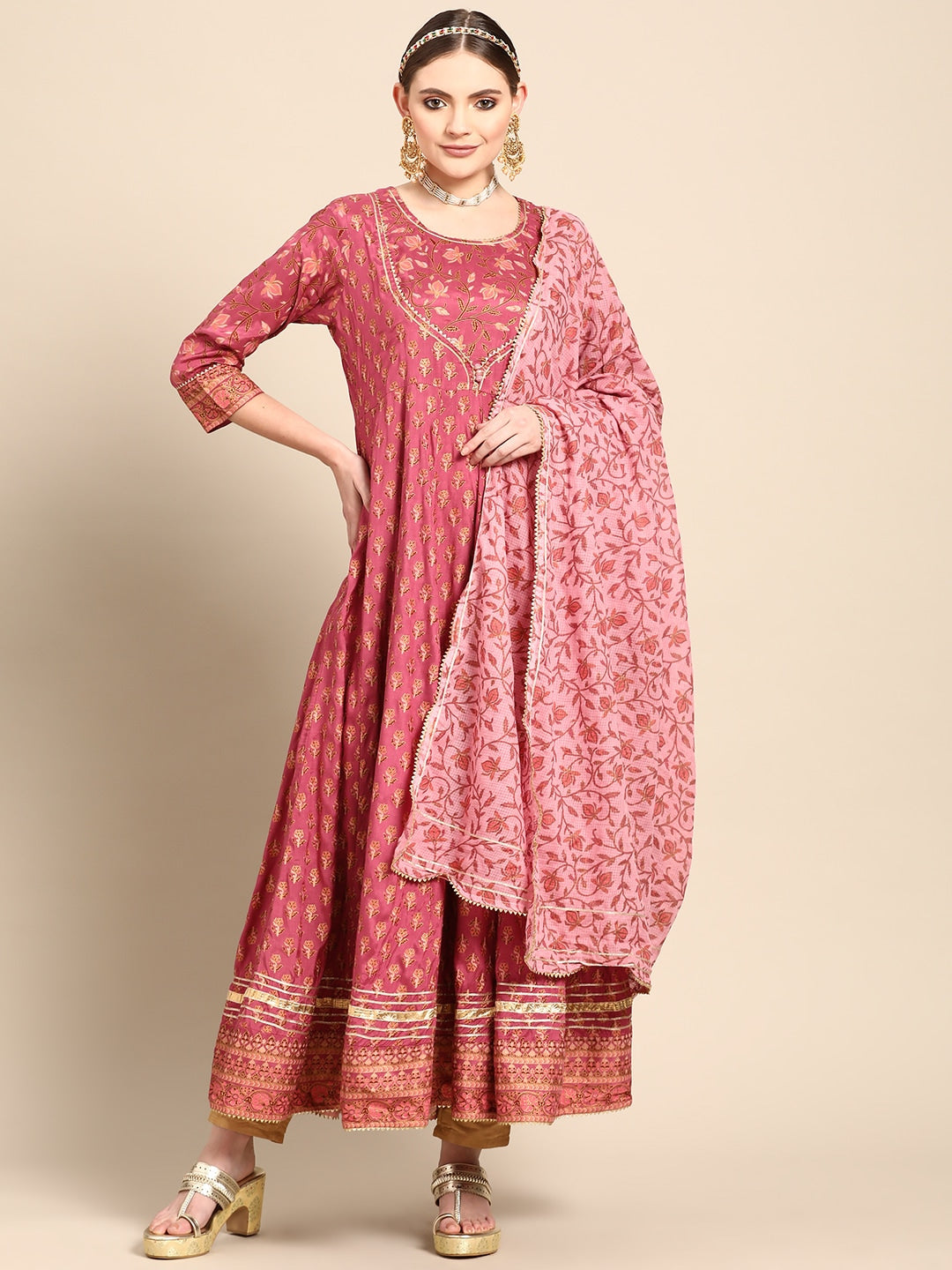 Sangria Women Pink & Peach-Coloured Floral Printed Floral Anarkali Kurta - Distacart