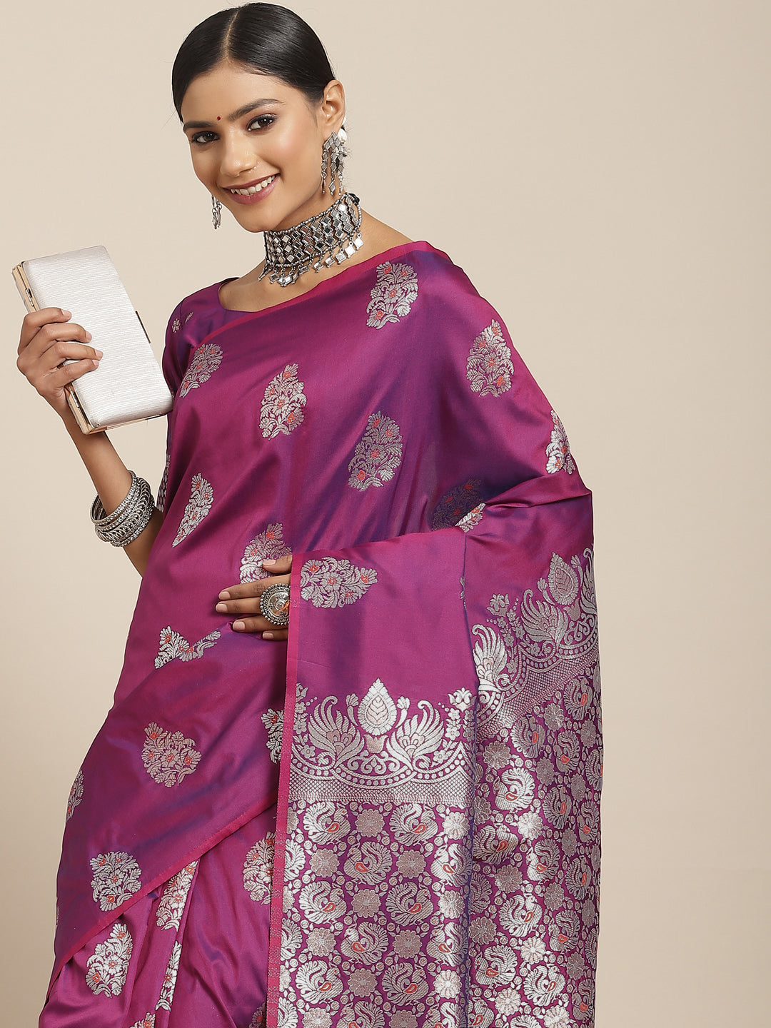 Saree Mall Magenta & Silver-Toned Floral Silk Blend Dharmavaram Saree - Distacart