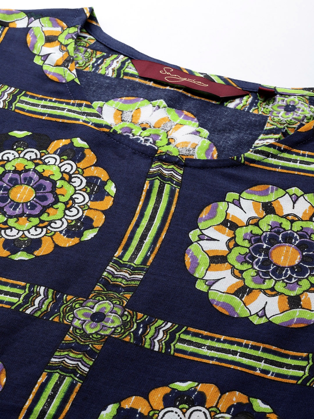 Sangria Women Ethnic Motifs Printed Kurta with Trousers - Distacart