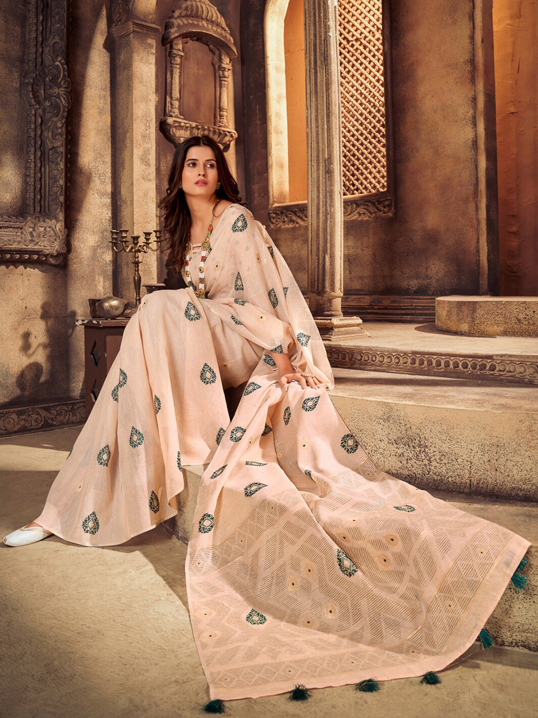 Sangria Woven Design Banarasi Saree - Distacart
