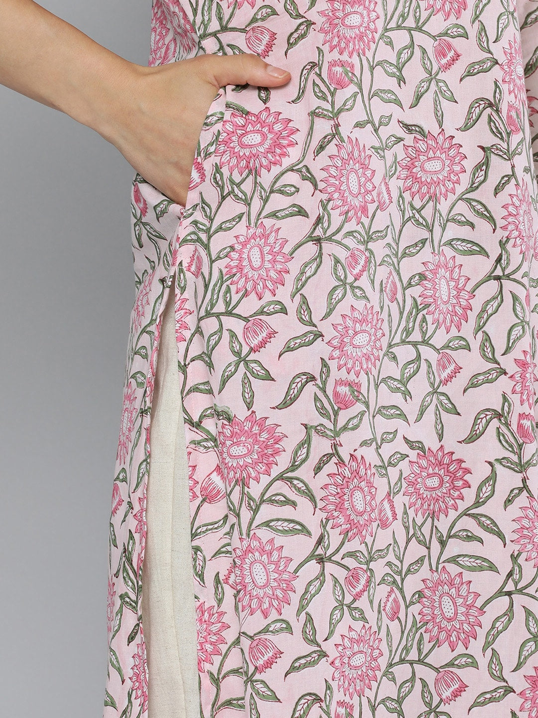 HERE&NOW Floral Printed Floral Kurta - Distacart
